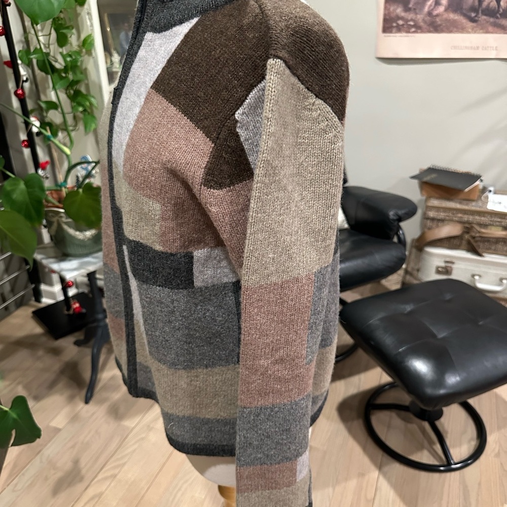 Like New Vintage Talbots Patchwork Pattern Zip-Up… - image 7